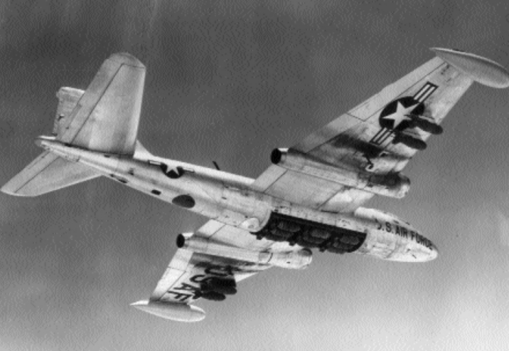 [Perfil De Un Vehículo] B-57B Canberra [Calcomanía Incluida] - Noticias ...